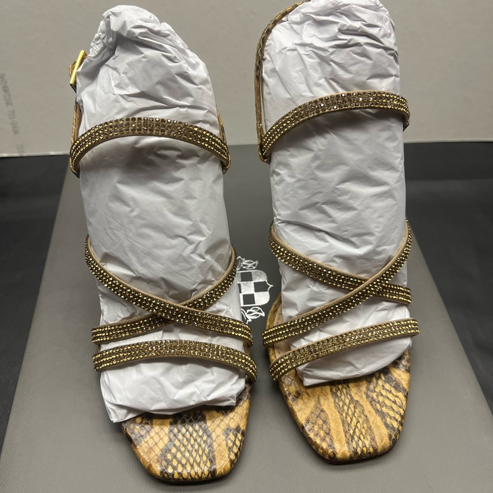 Vince Camuto Heels - Size: 6.5 - Brand new in box - Picture 8 of 13